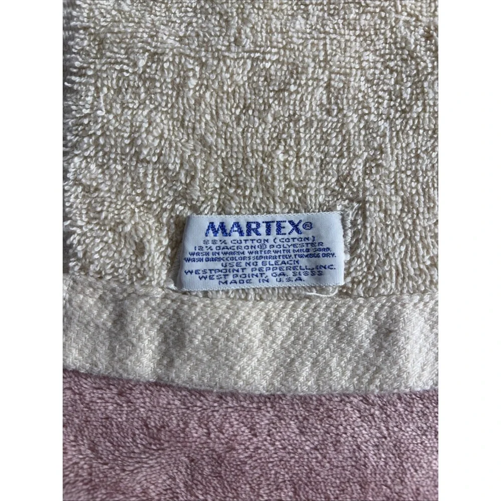 Vintage Martex Bath Towel And Hand Towel Set. Horse Applique.